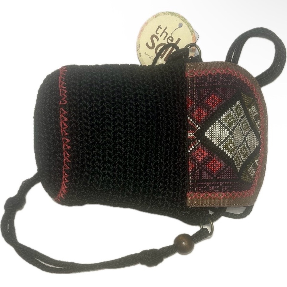 🆕 The Sak Sayulita Mini Flap Crossbody Bag Crochet Black Tribal Boho Artisan - Picture 2 of 6